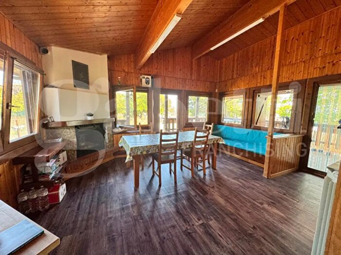 Casa con 5 locali in vendita in Contrada Veroni, Mosciano SantAngelo