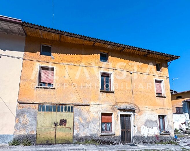 Casa con 5 locali in vendita in Via Centenaro, Lonato