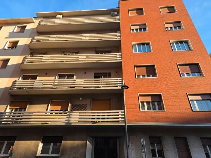 Appartamento quadrilocale in vendita in Via Hermet, Trieste