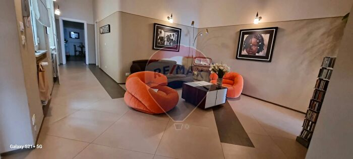 Appartamento con 5 locali in vendita in Via Calefati, Bari