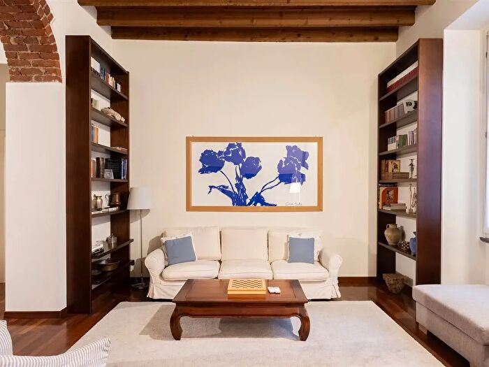 Appartamento trilocale in vendita in Corso Magenta, Milano