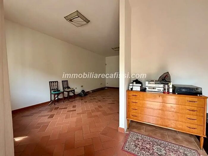 Casa con 5 locali in vendita in a Vittorio Emanuele II, Poggio A Caiano