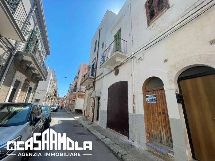 Appartamento bilocale in vendita in Via Tasso, Mola Di Bari