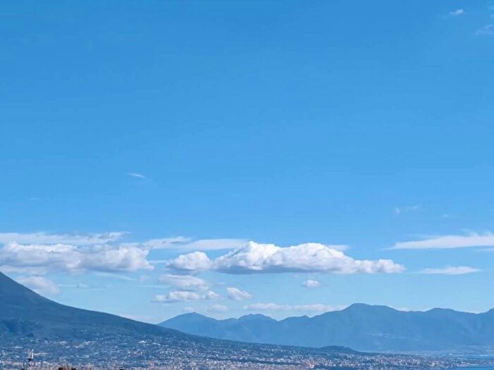 Appartamento quadrilocale in affitto in Via Giovanni Miranda, Rione Alto, Napoli