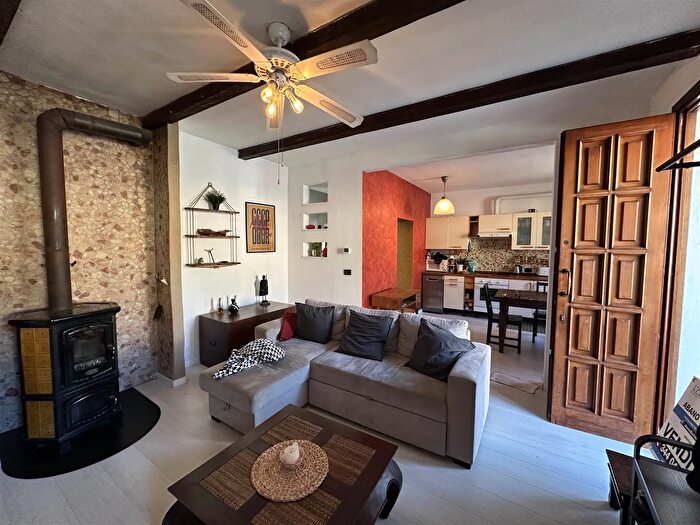 Casa con 6 locali in vendita in Cataio Montegrotto Terme, Montegrotto Terme