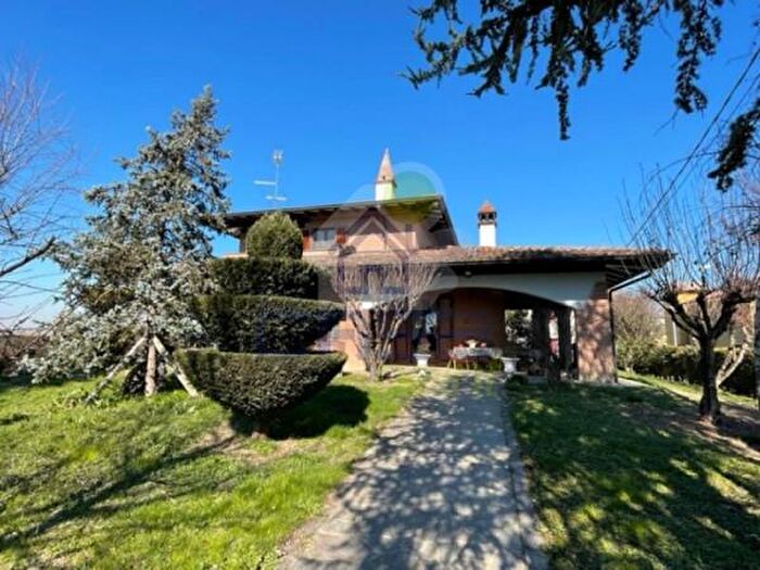 Casa con 6 locali in vendita in Via Gambina Monticelli dOngina, Monticelli DOngina