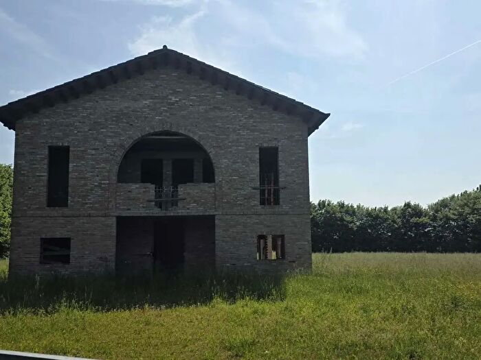 Casa con 15 locali in vendita in Via Pioga, Campodarsego