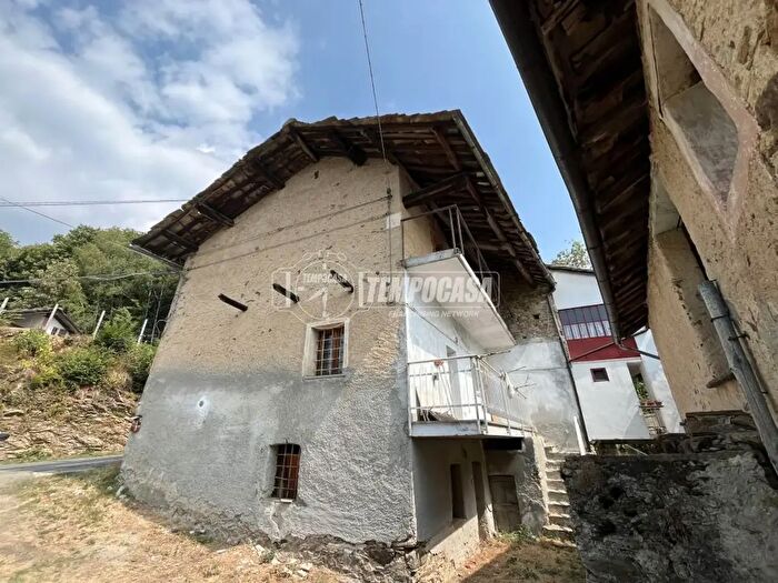 Casa bilocale in vendita in Via Castelnuovo Nigra Via Zerbini, Castelnuovo Nigra