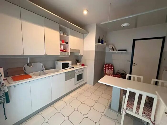 Appartamento quadrilocale in vendita in Via Avvocato Giuseppe Saracco, Canelli