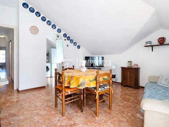 Appartamento trilocale in vendita in Rapallo