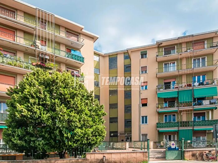 Appartamento trilocale in vendita in Via Rovello, Gerenzano