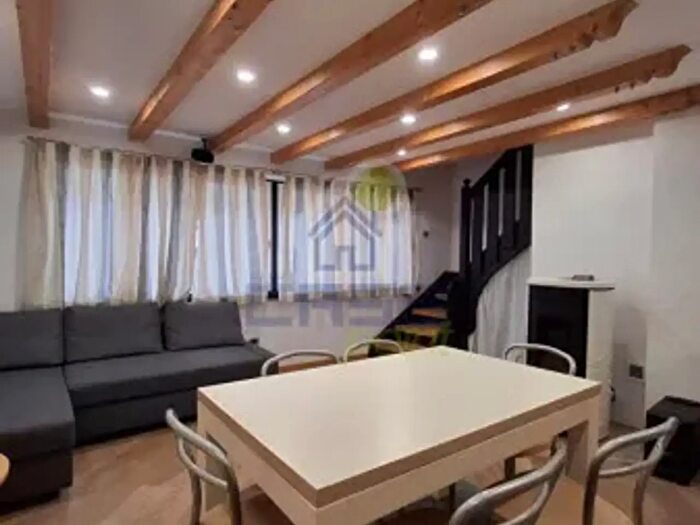 Appartamento trilocale in affitto in Via Bonora, Cavalese