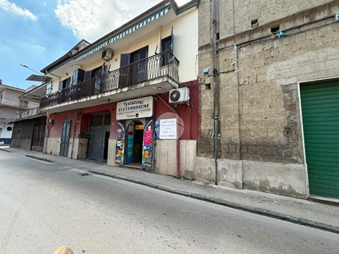 Appartamento quadrilocale in vendita in Via delle Rose, Caivano