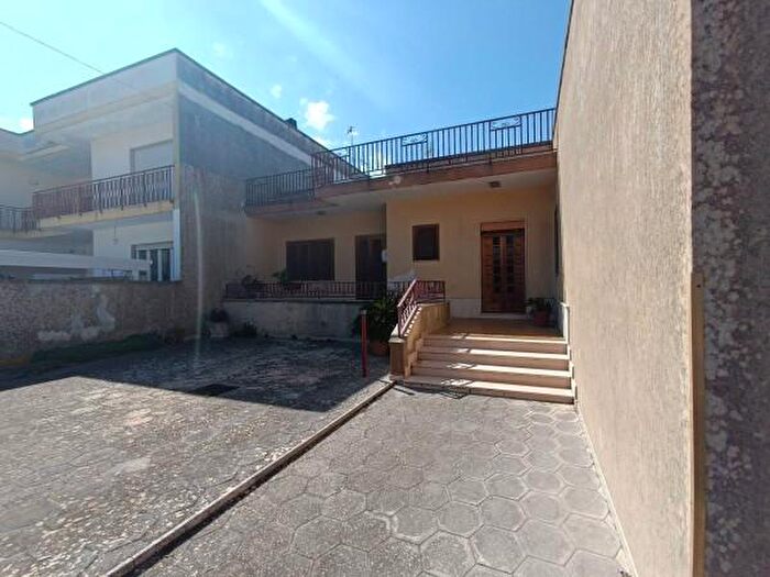 Casa con 6 locali in vendita in Via Antonio Gramsci, Melendugno