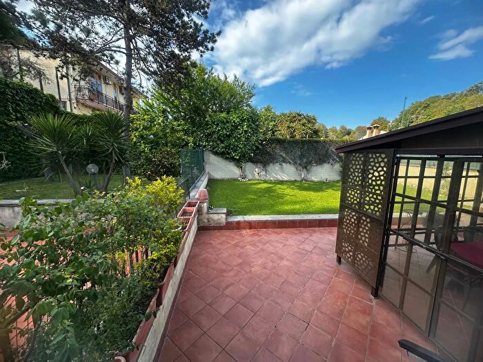 Casa quadrilocale in vendita in Via Cuglieri, Fiumicino