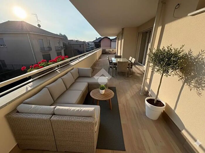 Appartamento trilocale in vendita in Via Don Orione, Seregno