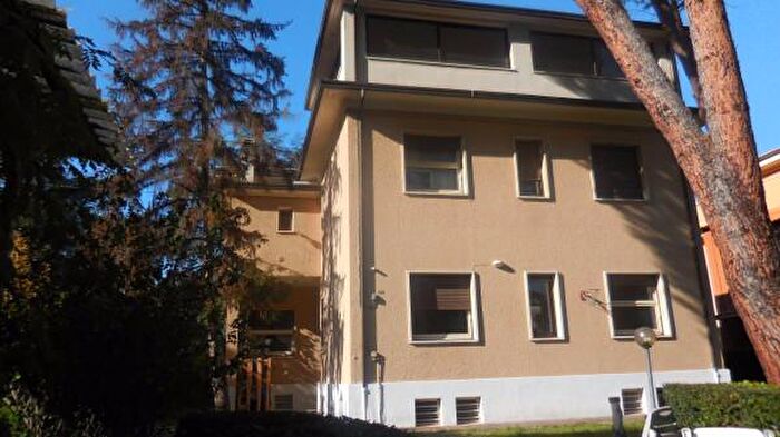 Appartamento con 6 locali in vendita in Via Antonio Gramsci, Jesi