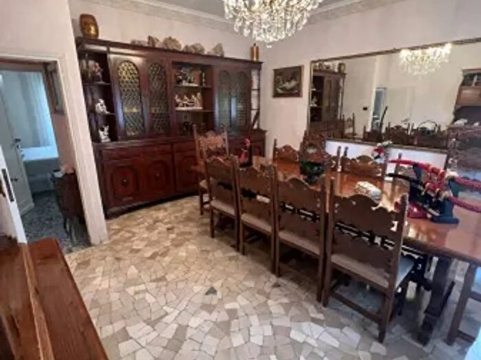 Appartamento trilocale in vendita in Via Vincenzo Sartori, Roma