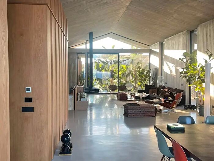 Casa con 10 locali in vendita in Via Tommaso Fazello, Aci Castello