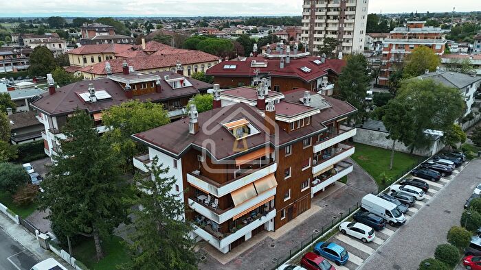 Appartamento bilocale in vendita in Via Caterina Percoto, Latisana