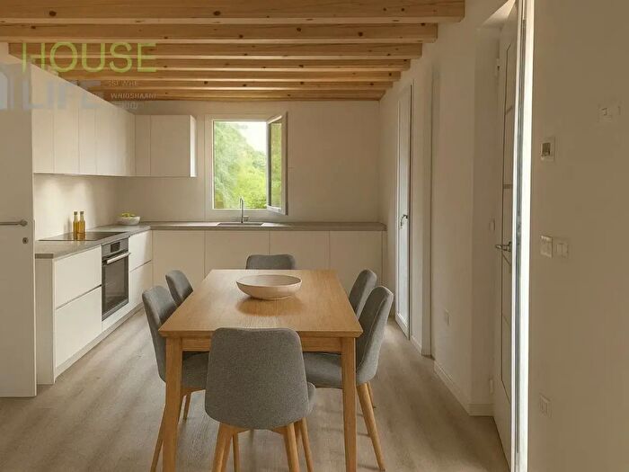 Appartamento trilocale in vendita in Via Faccin, Schio