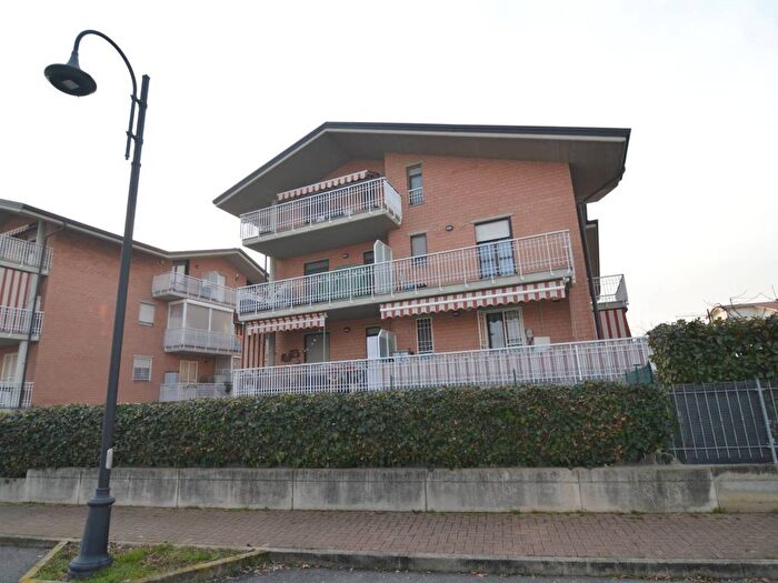 Appartamento trilocale in affitto in VIA CORNELIA FABRI, Centro, Leinì