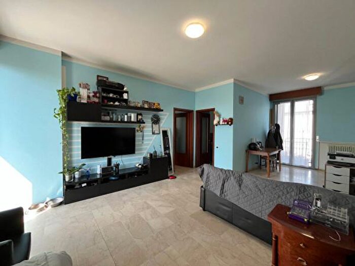 Appartamento con 6 locali in vendita in Viale Martiri della Libertà, Fidenza