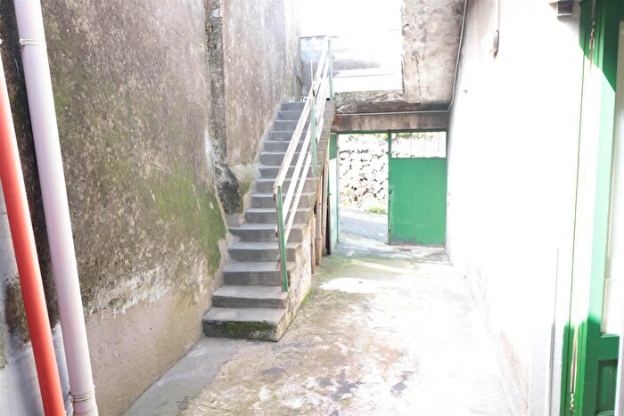 Casa trilocale in vendita in Via Scale SantAnna, Aci Catena