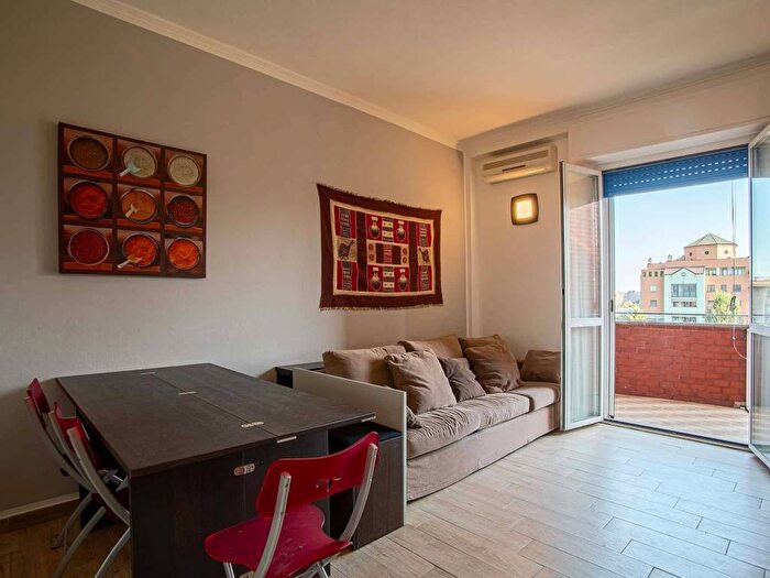 Appartamento bilocale in affitto in Via Palmanova, Crescenzago, Milano