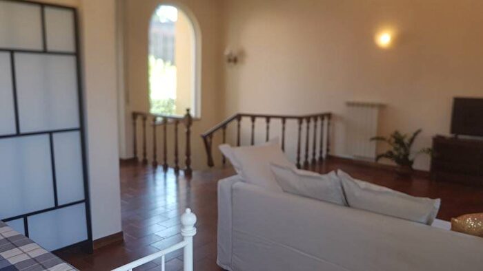 Casa con 6 locali in affitto in Viale Gaetano Luporini, SantAnna, Lucca