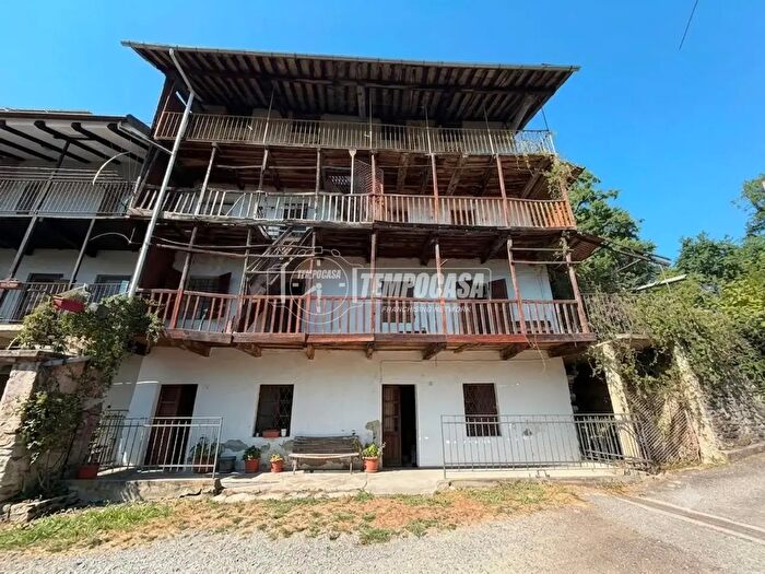 Casa trilocale in vendita in Case Ferrando Case Min, Rocca Canavese