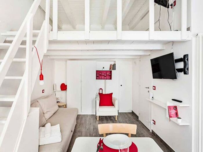 Appartamento monolocale in affitto in Via Marco Aurelio, Rovereto, Milano