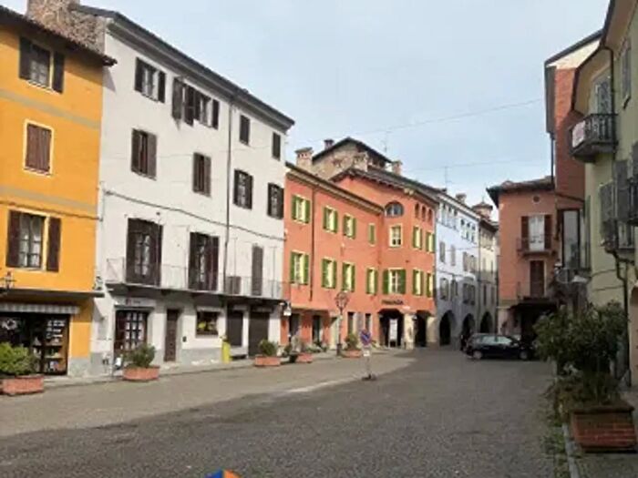 Appartamento trilocale in affitto in Piazza Carlo Alberto, Dogliani