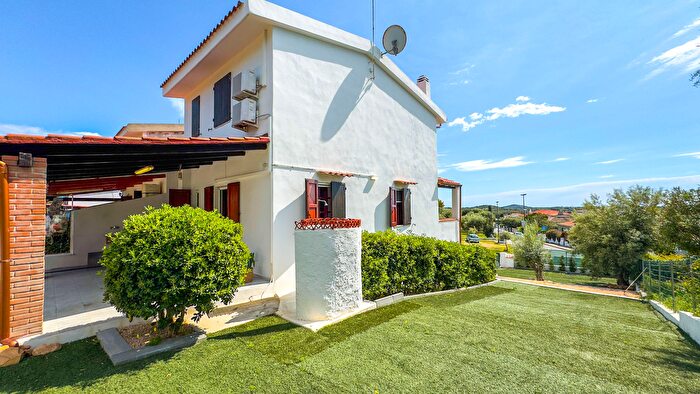 Casa quadrilocale in vendita in Via Cristoforo Colombo, Sarroch