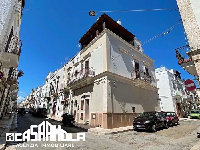 Appartamento quadrilocale in vendita in Via Mazzini, Mola Di Bari