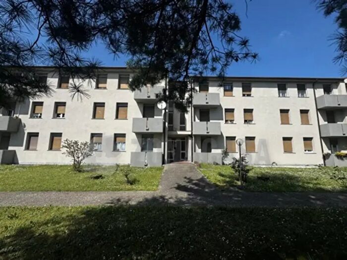 Appartamento trilocale in vendita in Via Guglielmo Marconi, Ferno