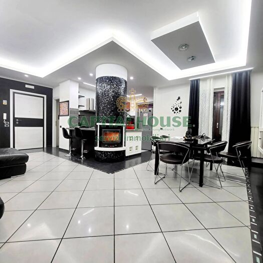 Appartamento quadrilocale in vendita in Via Marino Caracciolo, Atripalda