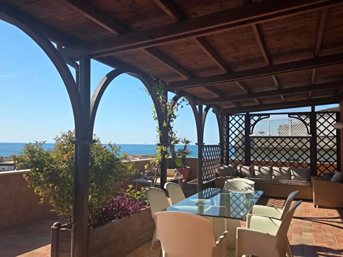 Appartamento quadrilocale in affitto in Via Candido De Angelis, Anzio