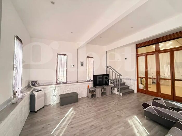 Appartamento con 5 locali in vendita in Via Rossini, Alpignano