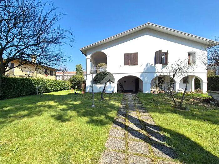 Casa con 5 locali in vendita in Via SantAntonio, Noventa Padovana
