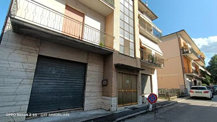 Appartamento quadrilocale in vendita in Strada Statale Muccese, Camerino