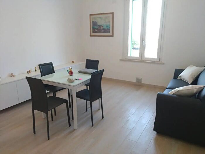Appartamento trilocale in affitto in Via Flaminia, Ancona