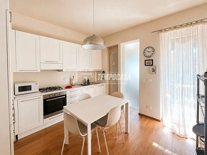 Appartamento trilocale in vendita in Corso Francia, Torino