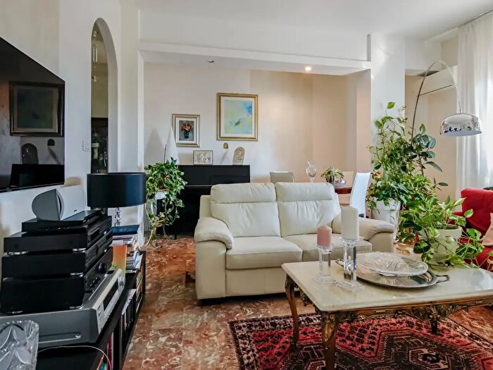 Appartamento con 5 locali in vendita in Ravenna