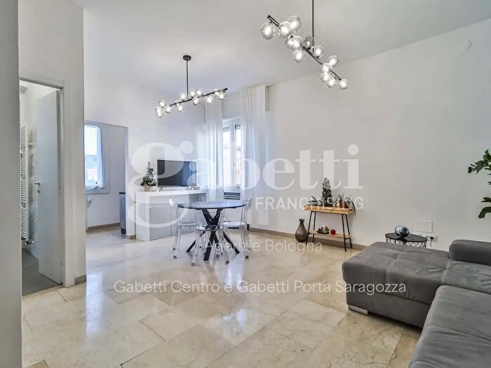 Appartamento bilocale in vendita in Via Amendola, Bologna