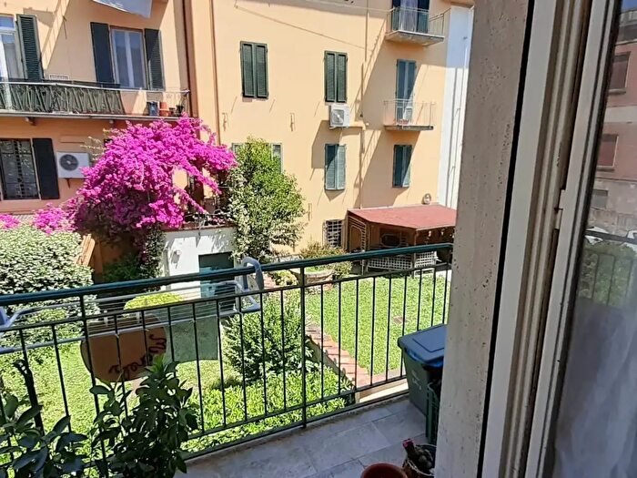 Appartamento trilocale in vendita in Pisa