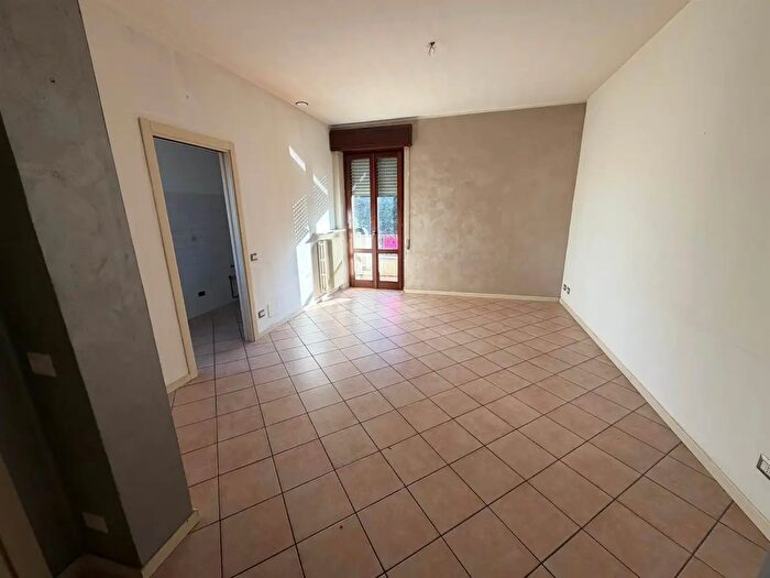 Casa con 6 locali in vendita in Gropparello