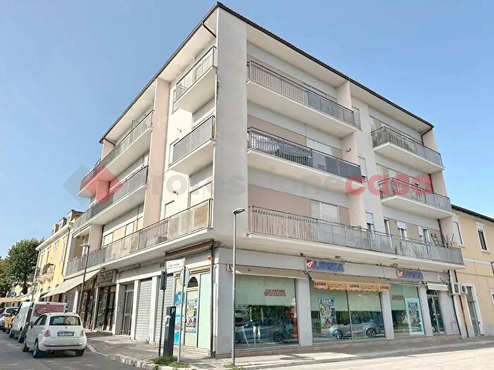 Appartamento quadrilocale in vendita in Piazza del Mercato, Avezzano