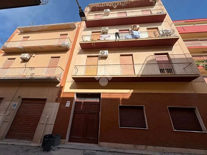 Appartamento con 5 locali in vendita in Via Santa Ninfa, Trapani