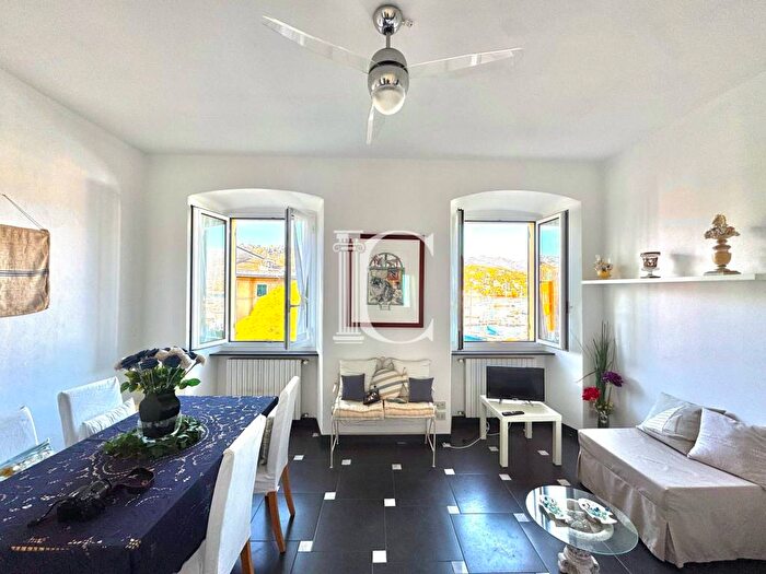 Appartamento trilocale in affitto in Salita Montebello, Centro, Santa Margherita Ligure